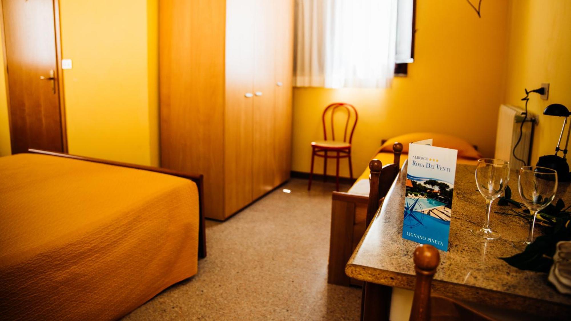 Hotel Rosa Dei Venti Lignano Sabbiadoro Room photo