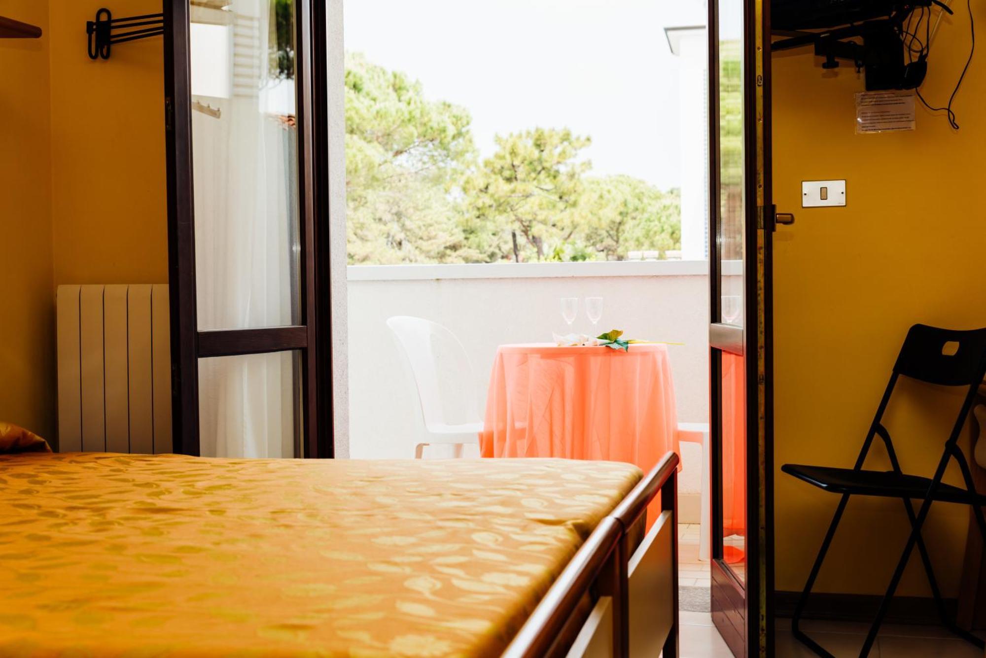 Hotel Rosa Dei Venti Lignano Sabbiadoro Room photo