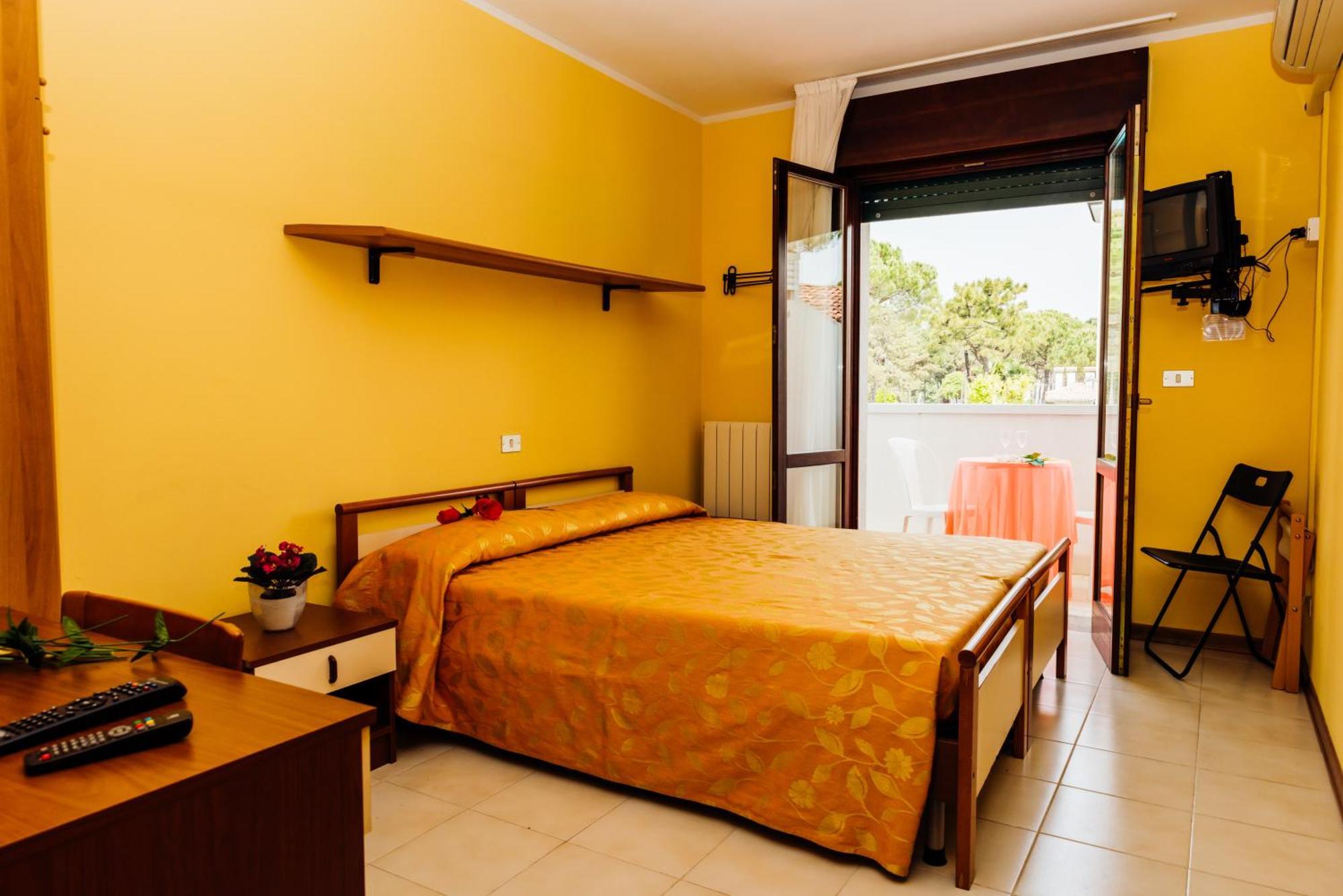 Hotel Rosa Dei Venti Lignano Sabbiadoro Room photo